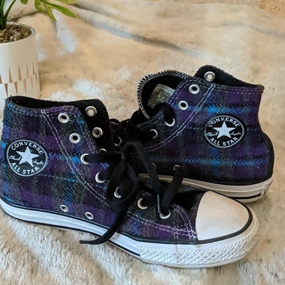 size 3 chuck taylors